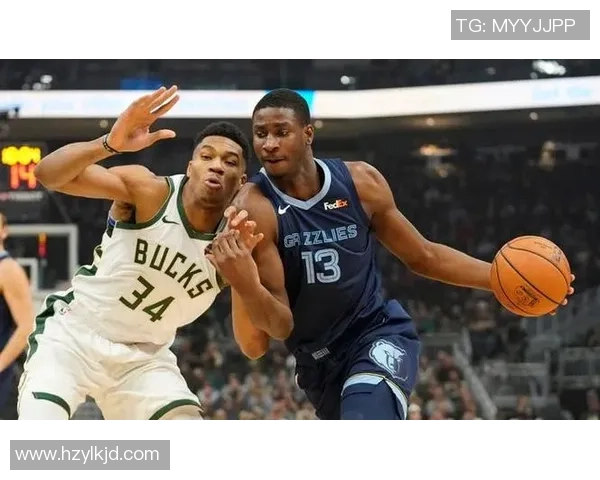 灰熊与雄鹿历史交锋记录分析及战绩对比探讨